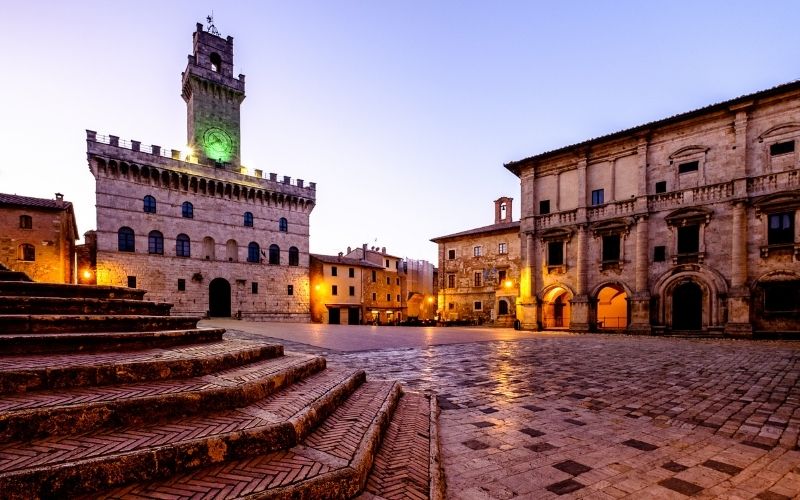BRINDISI DI CAPODANNO IN VAL D'ORCIA TRA GUSTO E CULTURA
